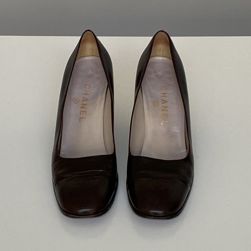 Chanel Vintage Lambskin Pumps